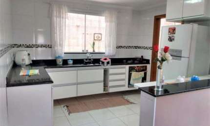 Sobrado à venda 3 quartos 1 suíte 4 vagas Alves Dias - São Bernardo do Campo - SP