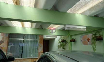 Sobrado com 200m² localizado no Jardim em Santo André- SP.