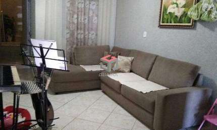 Sobrado com 162 m² localizado no Bairro Canhema em Diadema/SP.