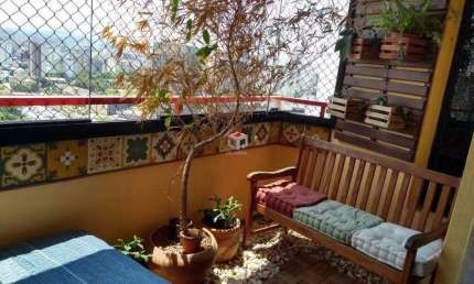 Apartamento com 189 m² Com Elevadores localizado na Vila Bastos em Santo André.