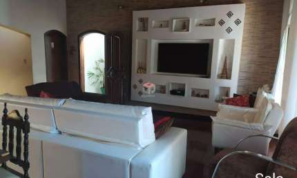 Sobrado à venda 3 quartos 1 suíte 4 vagas Humaitá - Santo André - SP
