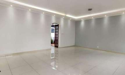 Casa à venda 3 quartos 1 suíte 4 vagas Assunção - Santo André - SP