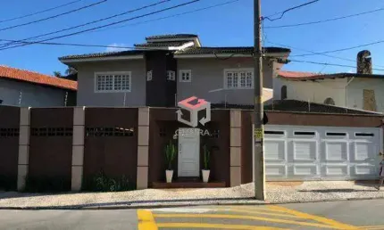 Sobrado à venda 3 quartos 3 suítes 4 vagas Jardim São Caetano - São Caetano do Sul - SP
