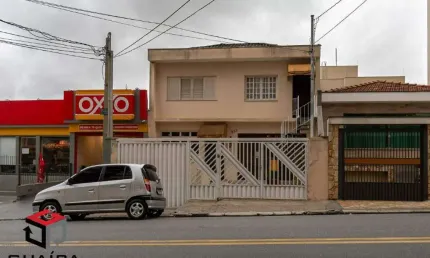 Casa Ampla Assobradada com 397 m² localizada no Jardim do Mar em São Bernardo do Campo/SP.