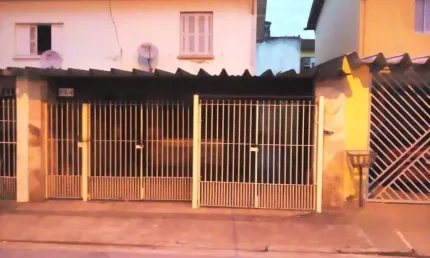 Casa com 2 quartos à venda na Avenida Capuava, 664, Vila Homero Thon, Santo André