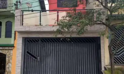 Sobrado à venda 3 quartos 2 vagas Humaitá - Santo André - SP