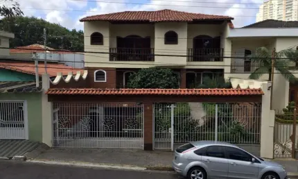 Sobrado com 522m² localizado no Jardim do Mar em São Bernardo do Campo- SP.