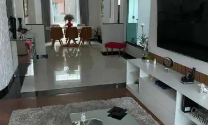 Sobrado à venda com 500m² localizado no Parque Espacial em São Bernardo do Campo/SP.