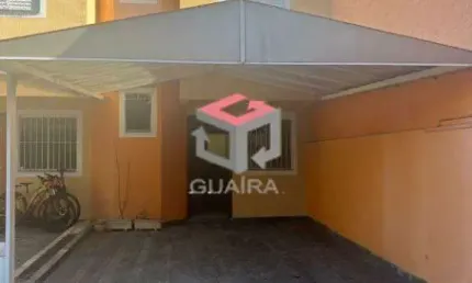 Sobrado com 108 m² localizado no Bairro Jardim em Santo André - SP.
