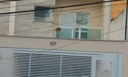 Sobrado com 196m² localizado na Vila Lusitânia em São Bernardo do Campo-SP.