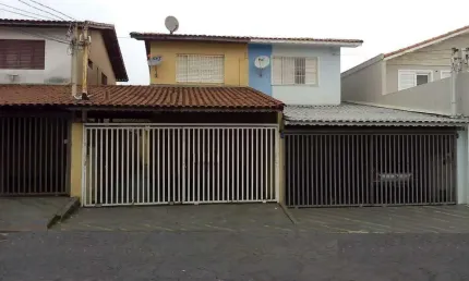 Sobrado com 180m² localizado no Jardim Jamaica em Santo André- SP.