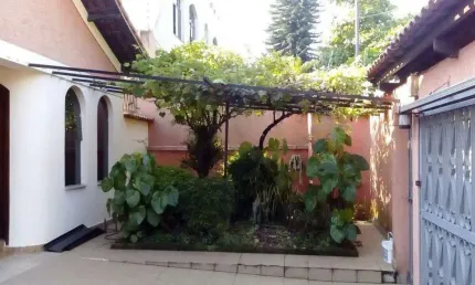 Casa à venda 4 quartos 1 suíte 4 vagas Jardim São Caetano - São Caetano do Sul - SP