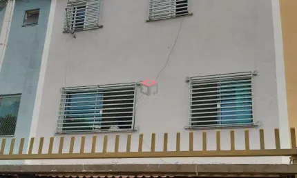 Casa com 3 quartos à venda na Rua Cisplatina, 820, Vila Pires, Santo André