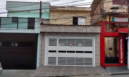 Sobrado à venda 4 quartos 2 vagas Ferrazópolis - São Bernardo do Campo - SP