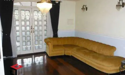 Sobrado à venda 4 quartos 2 suítes 2 vagas Jaçatuba - Santo André - SP