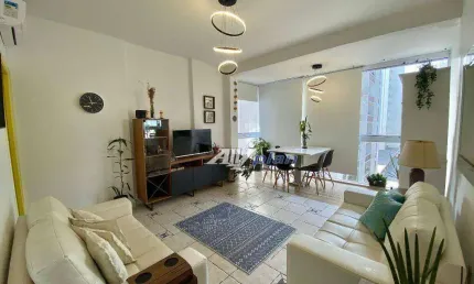 Apartamento com 2 dormitórios à venda, 90 m² por R$ 660.000 - Gonzaga - Santos/SP