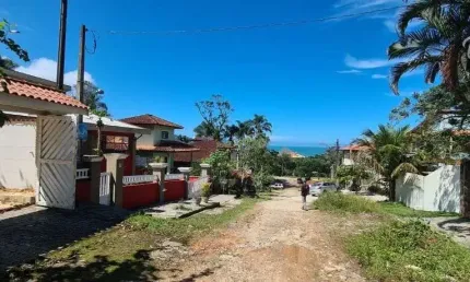 Casa em condomínio à Venda em Lagoinha, Ubatuba - SP