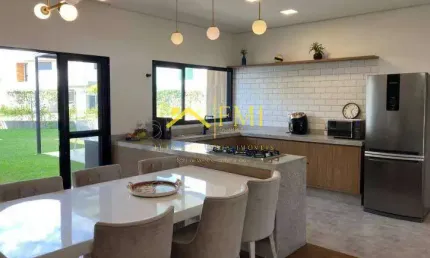Casa para venda com 4 suítes em condomínio no Urbanova