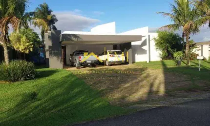 Casa térrea de 400m² em terreno de 1.000m² no Mirante do Vale (Jacareí)
