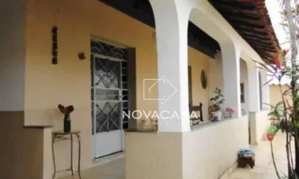 Casa com 4 dormitórios à venda, terreno plano de 360m² com 186 m²  de área construída por R$ 590.000 - Jardim Leblon - Belo Horizonte/MG