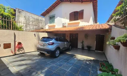 Casa com 3 dormitórios à venda, 168 m² por R$ 880.000,00 - Planalto - Belo Horizonte/MG