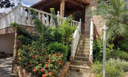 Casa com 4 dormitórios à venda, 182 m² por R$ 1.270.000,00 - Santa Mônica - Belo Horizonte/MG