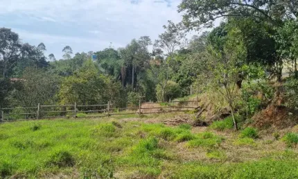 Terreno à venda na Estrada Keida Harada, Ipelândia, Suzano