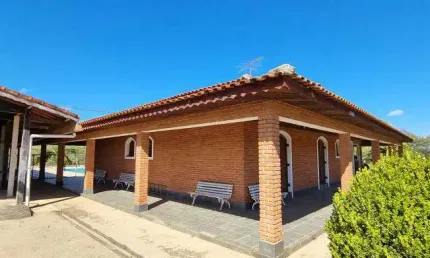 Chácara / sítio com 4 quartos à venda na Estrada Keida Harada, Ipelândia, Suzano