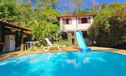 Casa de Campo para Venda em Niterói, Itaipu, 3 dormitórios, 1 suíte, 2 banheiros, 2 vagas