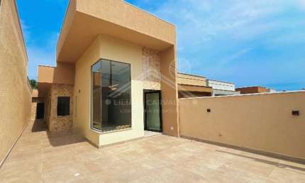 Casa moderna a venda na praia de Itaipuacu em Marica