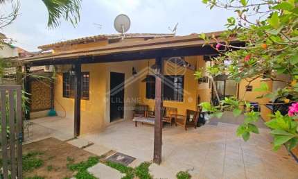 Casa para Locação em Niterói, VÁRZEA DAS MOÇAS, 2 dormitórios, 1 suíte, 2 banheiros, 1 vaga