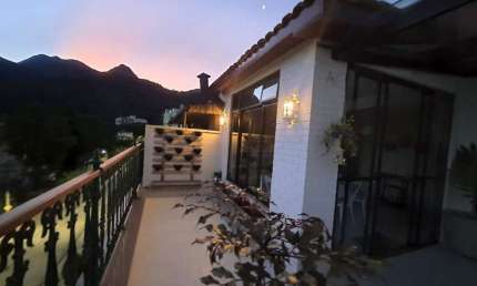 Cobertura para Venda em Teresópolis, Alto, 3 dormitórios, 1 suíte, 3 banheiros, 1 vaga