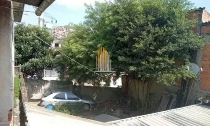 CASA ASSOBRRADA DE 320M² COM QUATRO DORMITÓRIOS, DOIS BANHEIROS Á VENDA NO CAMPO LIMPO CASA ASSOBRRA