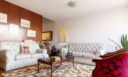 Santo Amaro - Casa de 250m² com 4 quartos e 3 vagas.