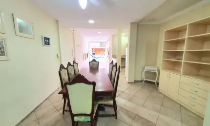 CASA RESIDENCIAL DE 350M²  POSSUINDO 4 DORMITÓRIOS , 4 BANHEIROS E 1  VAGA Á VENDA NA REGIÃO DA LAPA