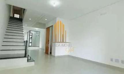 SOBRADO DE 170M², POSSUINDO 4 DORMITÓRIOS (1 SUÍTE) E 2 VAGAS, À VENDA NA REGIÃO DA CHÁCARA INGLESA.