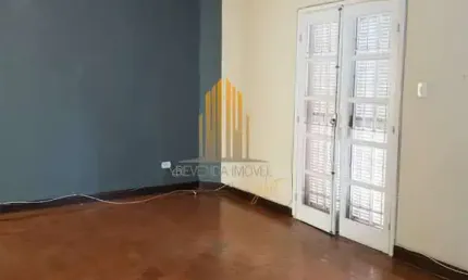 SOBRADO DE 186M² POSSUI 2 DORMITÓRIOS, 2 SALAS E 5 VAGAS, À VENDA NA REGIÃO DE PERDIZES - SÃO PAULO.