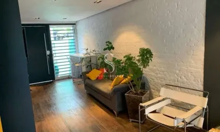 Casa assobradada com 253 m² sendo 3 quartos, 5 banheiros, 3 vagas na Chácara Santo Antônio CASA LOCA
