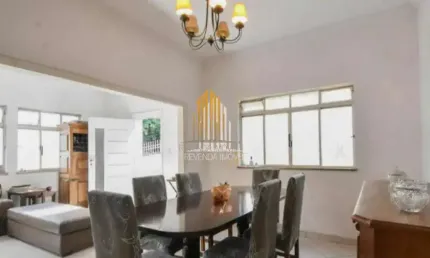Casa Sobrado à venda no Brooklin de 200m² com 4 dormitórios e 1 vaga de garagem Casa Sobrado à venda