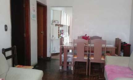 SOBRADO RESIDENCIAL DE 300M² POSSUI 2 DORMITÓRIOS, 1 SALA E 2 VAGAS Á VENDA NA REGIÃO VILA MADALENA.