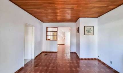 Butantã - São Paulo, Sobrado Residencial de 260m² com 5 dormitórios, 2 suítes, 2 vagas.