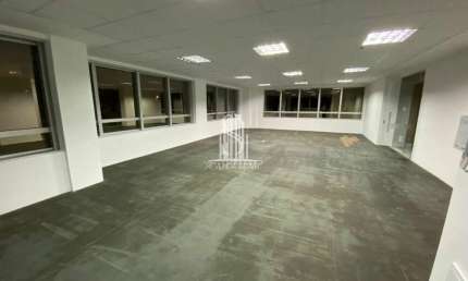 SENNA MADUREIRA, CONJUNTO COMERCIAL COM 120M², 2 BANHEIROS, 3 VAGAS, NA REGIÃO DA VILA CLEMENTINO.