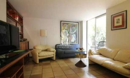 SOBRADO RESIDENCIAL DE 350M² POSSUI 4 DORM SENDO 3 SUÍTES, 2 SALAS E 4 VAGAS, À VENDA EM VILA SÔNIA.