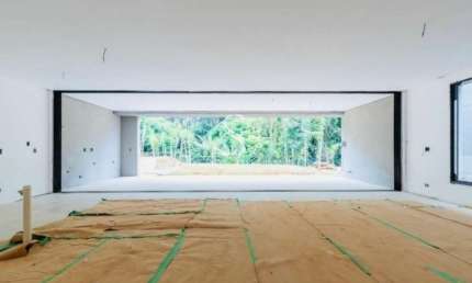 Cond. Hípica Max Garden, Sobrado de 849,02m² com 4 sutes, 6 vagas na Chácara Santo Antônio.