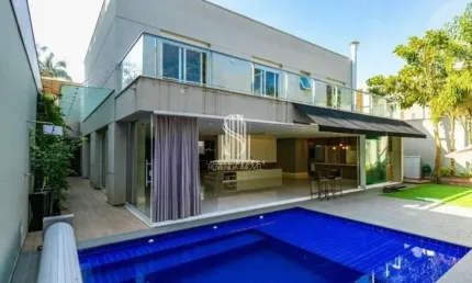 Cond. Hípica Garden, Sobrado de 600m² com 3 suítes, piscina, 5 vagas na Granja Julieta.  Cond. Hípic