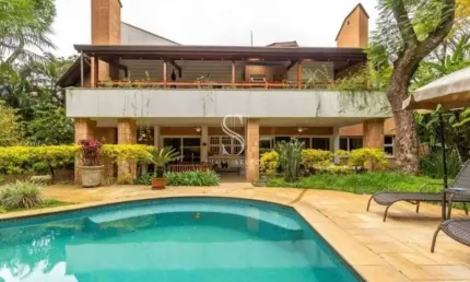Casa de Condominio de 1100m² com 4 suítes, 5 vagas no Condomínio Vila Verde - Alto da Boa Vista. Cas