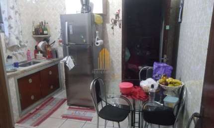 CASA RESIDENCIAL DE 120M² NO INTERLAGOS COM 3 DORMITÓRIOS, 1 BANHEIRO E 1 VAGA Á VENDA