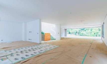 Cond. Hípica Max Garden, Sobrado de 850,47m² com 4 sutes, 6 vagas na Chácara Santo Antônio.
