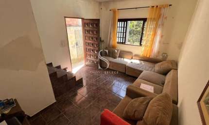 SOBRADO NO JARDIM GUANHEMBU, POSSUI 100M², COM 3 DORMITÓRIOS, 1 SALA, 1 BANHEIRO E 1 VAG