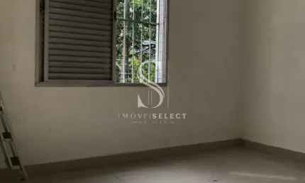 CASA DE 80m2 COM 2 DORMITORIOS , SALA DE JANTAR, BANHEIRO E 0 VAGAS Á VENDA NA LAPA CASA DE 80m2 COM